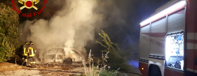 Sorbo Serpico| Auto incendiata in montagna, intervengono i vigili del fuoco