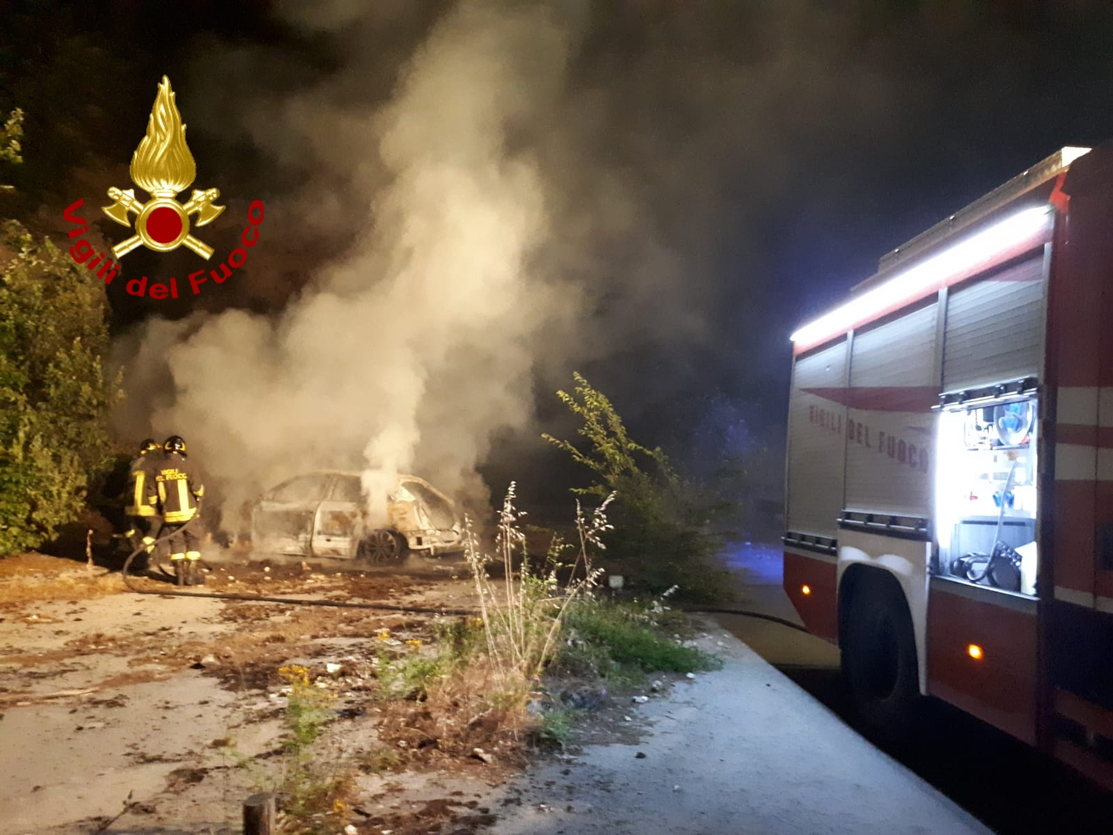 Sorbo Serpico| Auto incendiata in montagna, intervengono i vigili del fuoco