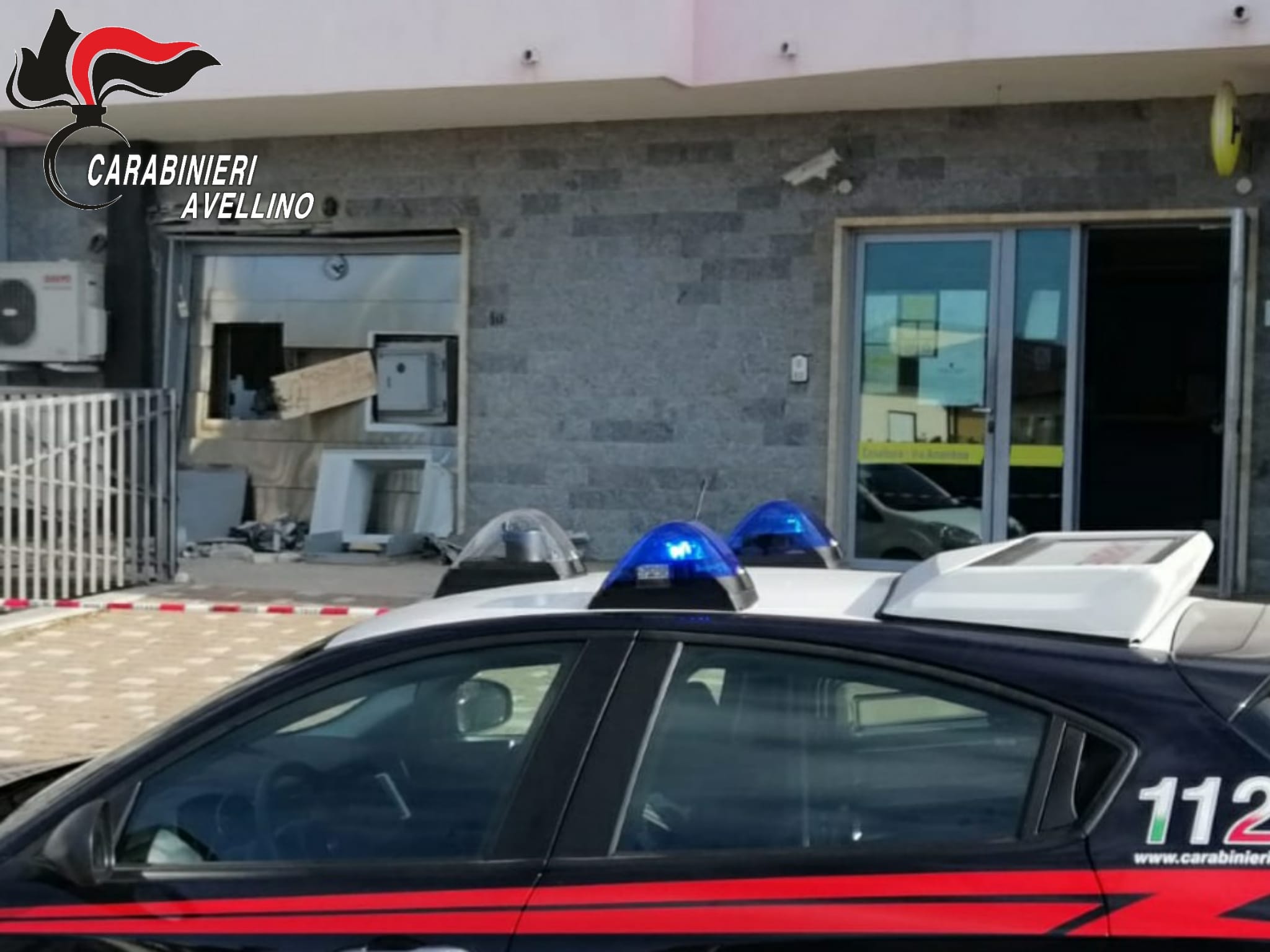 Furto con esplosivo al bancomat dell’ufficio postale, indagini in corso
