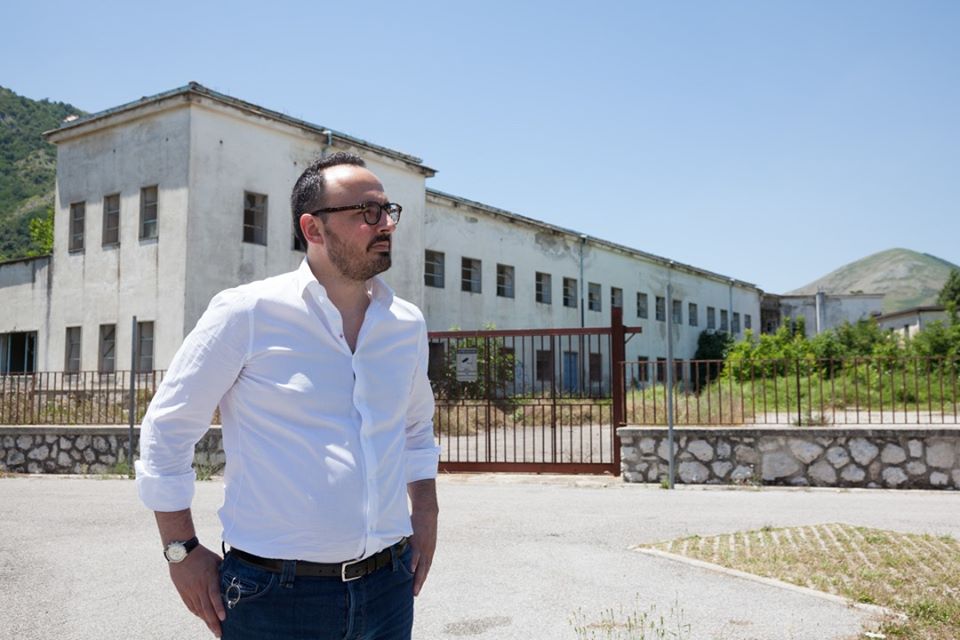 Caso Reale: Capuano chiede le dimissioni, Mauro lo difende