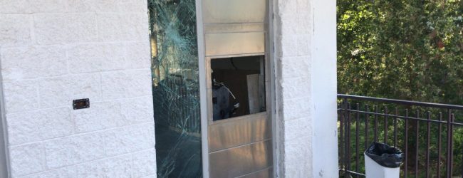 Roccabascerana| Furto con esplosivo al bancomat, in corso le indagini
