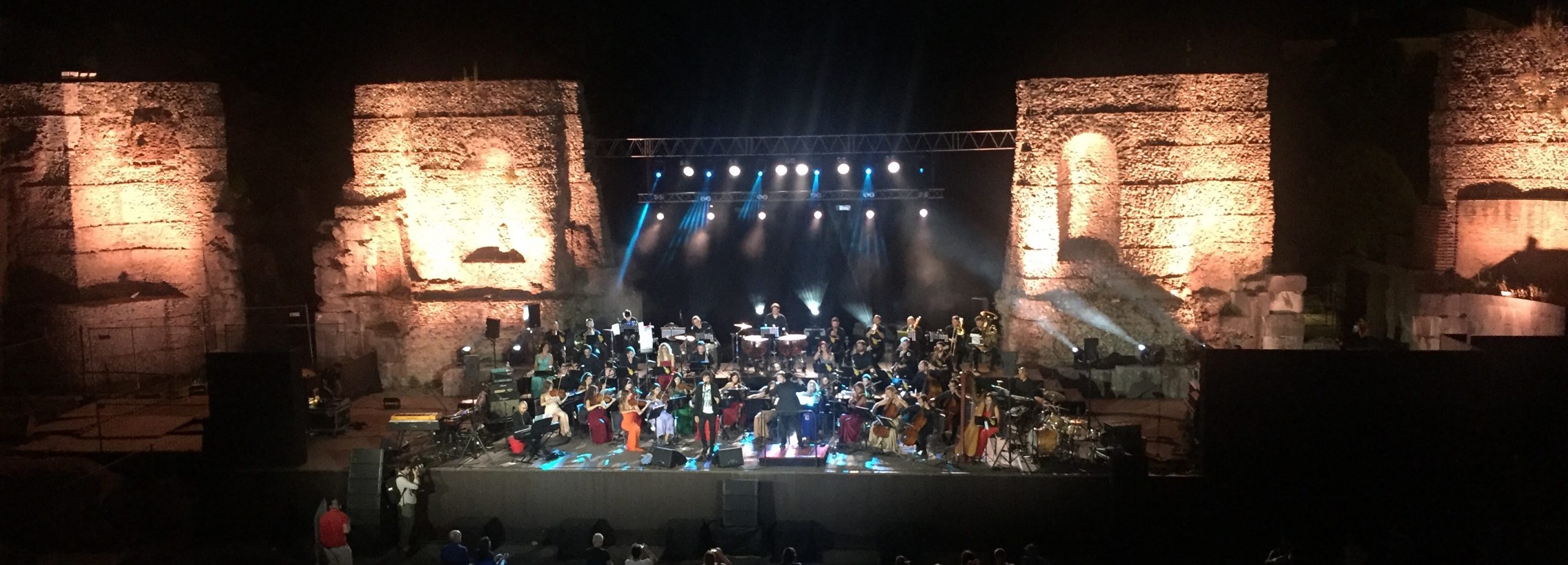 Benevento| Max Gazzè e l’OFB scrivono una nuova poesia al Teatro Romano