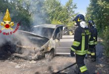 Lioni| Auto in fiamme, illeso il conducente