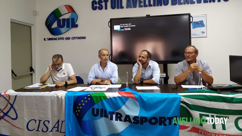 Avellino| Stipendi in ritardo e incompleti, sit-in dei sindacati davanti alla sede di IrpiniAmbiente