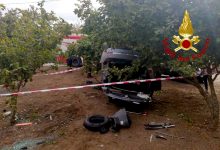 Forino| Auto sbanda e si ribalta in un fondo agricolo, ragazza ferita ricoverata al Moscati