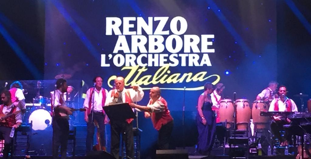 Benevento Città Spettacolo: Renzo Arbore accende la festa in Piazza Castello
