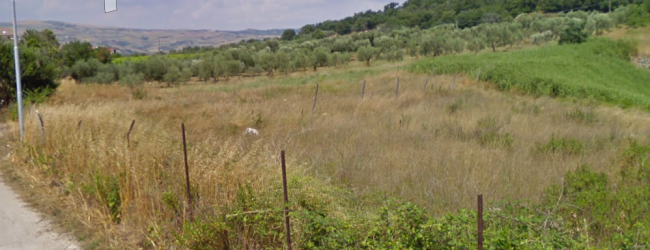 60enne ritrovato senza vita in un fondo agricolo, si indaga sulla morte