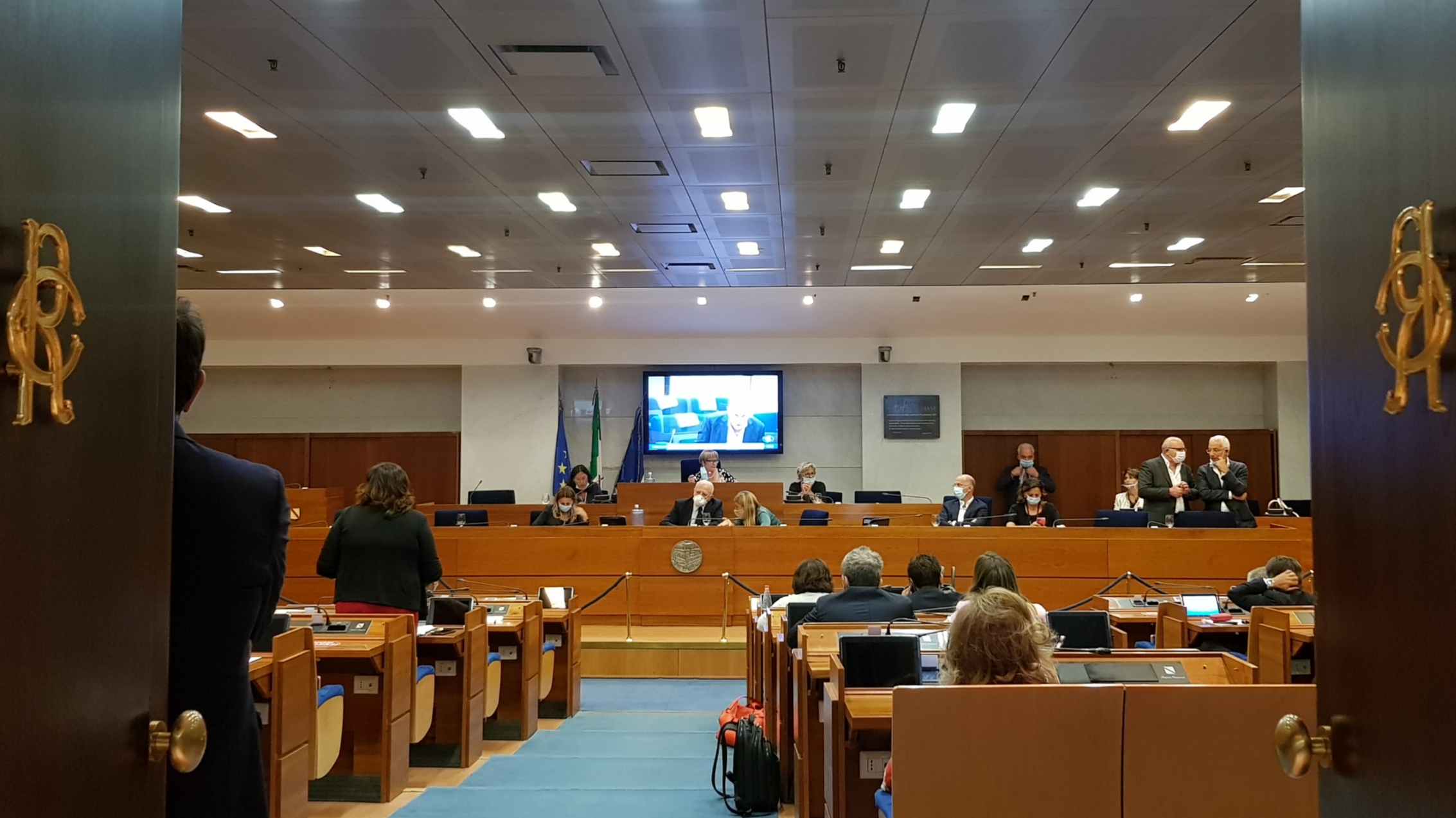 Lista Cirielli: marcia indietro Salerno, Meccariello riflette. L’ora di Ferraro