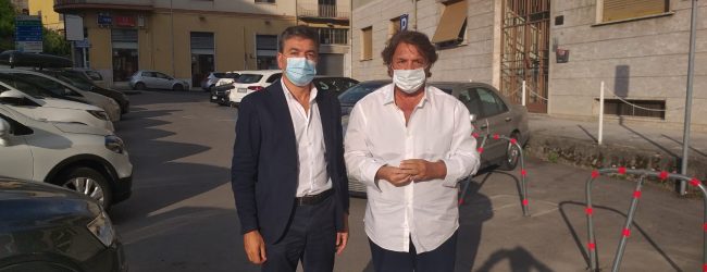 Benevento| Aghi di Pino sui marciapiedi, Madaro incontra De Iapinis: domani spazzamento