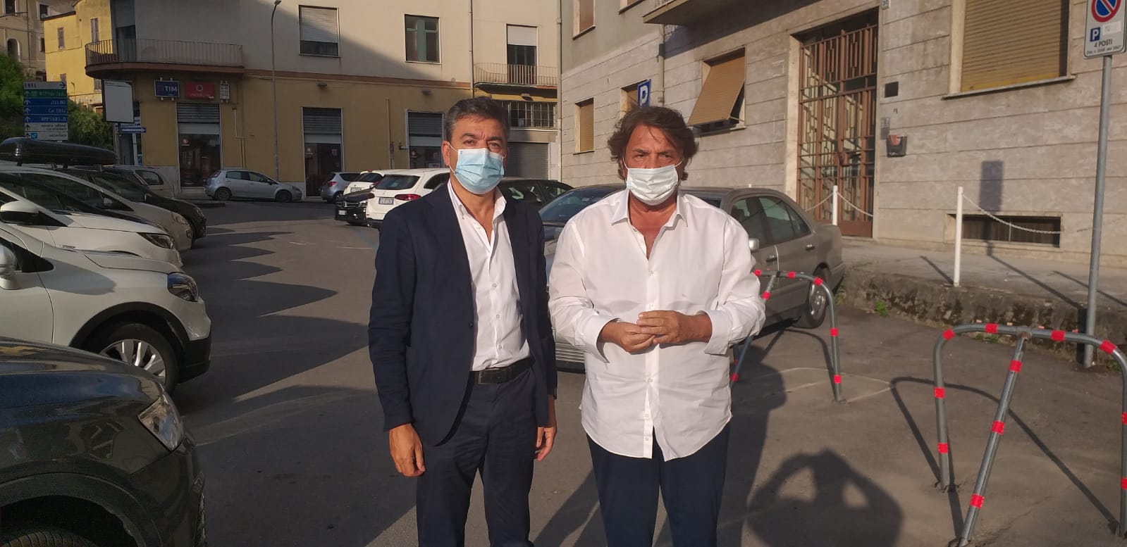 Benevento| Aghi di Pino sui marciapiedi, Madaro incontra De Iapinis: domani spazzamento