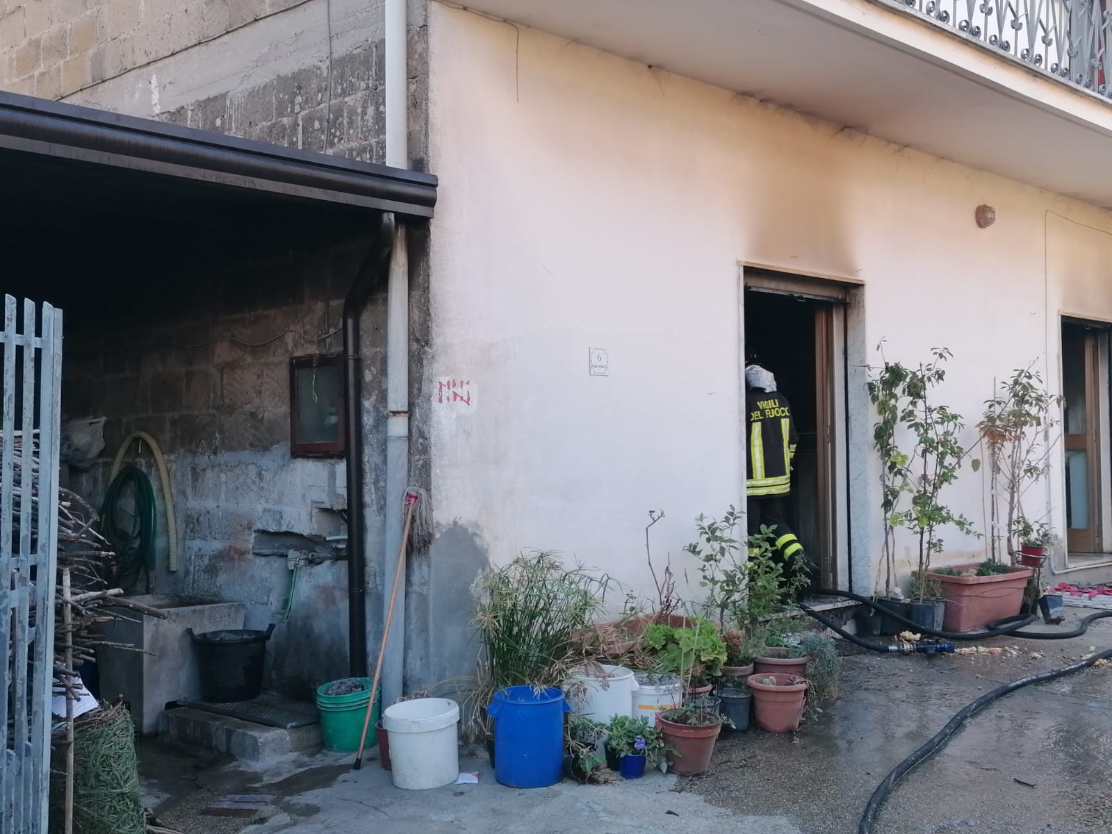 Tragedia a Dugenta, proclamato lutto cittadino