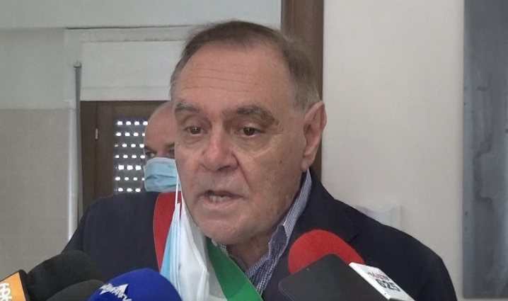 Aumento contagi a Cervinara, l’appello di Mastella: “Chi lavora a Benevento aspetti il tampone”