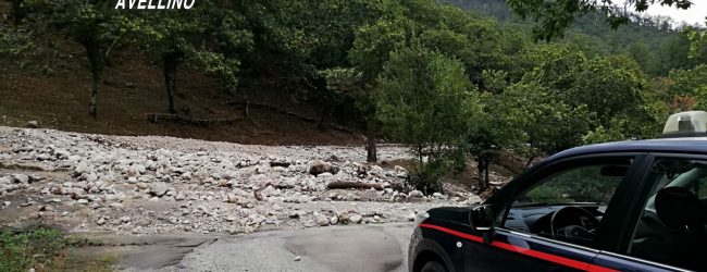Maltempo, smottamento in Alta Irpinia: strada provinciale 143 bloccata tra Bagnoli e Acerno