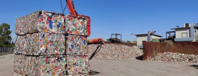 Campania, cresce la raccolta differenziata degli imballaggi. Benevento dato piu’ alto per la carta. Avellino primo posto per raccolta vetro