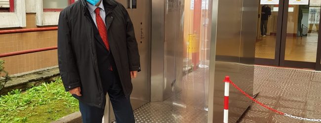 Benevento| “San Pio”, attivate due cabine di igienizzazione individuale. Ferrante: “Alziamo il livello di sicurezza dei nostri operatori e dei nostri utenti”