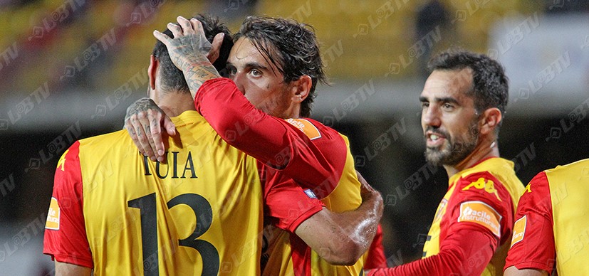 Benevento, i convocati per il Napoli. Assente Iago Falque, torna Viola