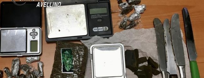 Solofra| Nascondeva 160 grammi di hashish in casa, arrestato 19enne
