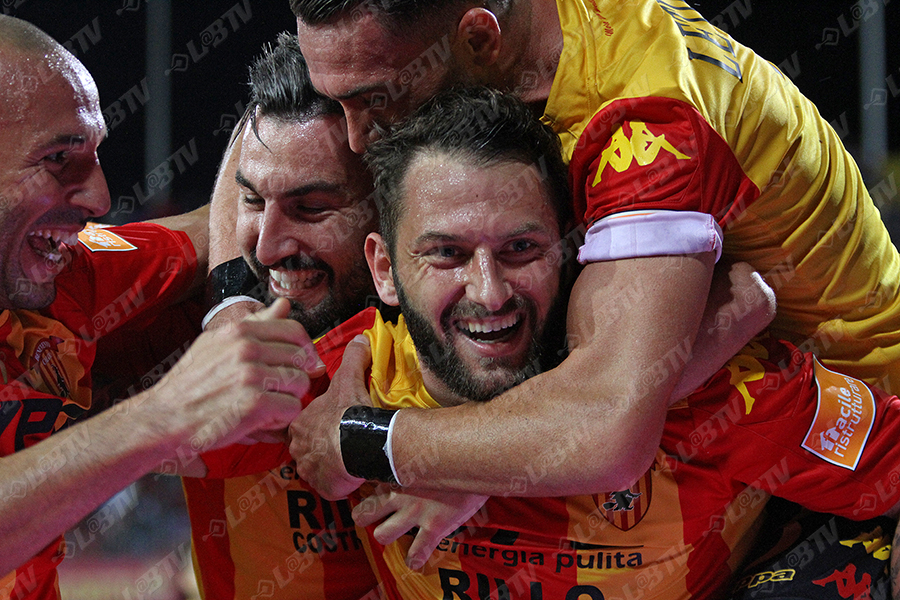 Benevento, Kragl ok. Del Pinto fuori lista