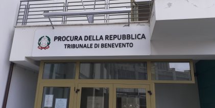 Caso “Battistine”: all’interrogatorio di garanzia solo una maestra risponde al Gip