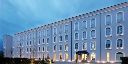 La Juventus ha requisito quasi due alberghi in città. Chiesta massima privacy. Curiosità: previsti tantissimi menu personalizzati tra i bianconeri