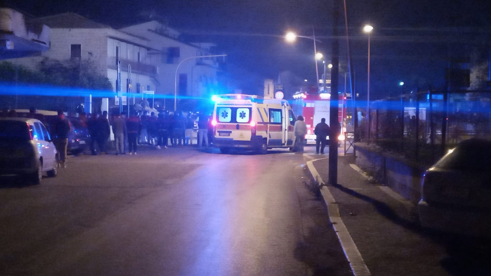 Dramma a Limatola: auto contro muro, muore 16enne