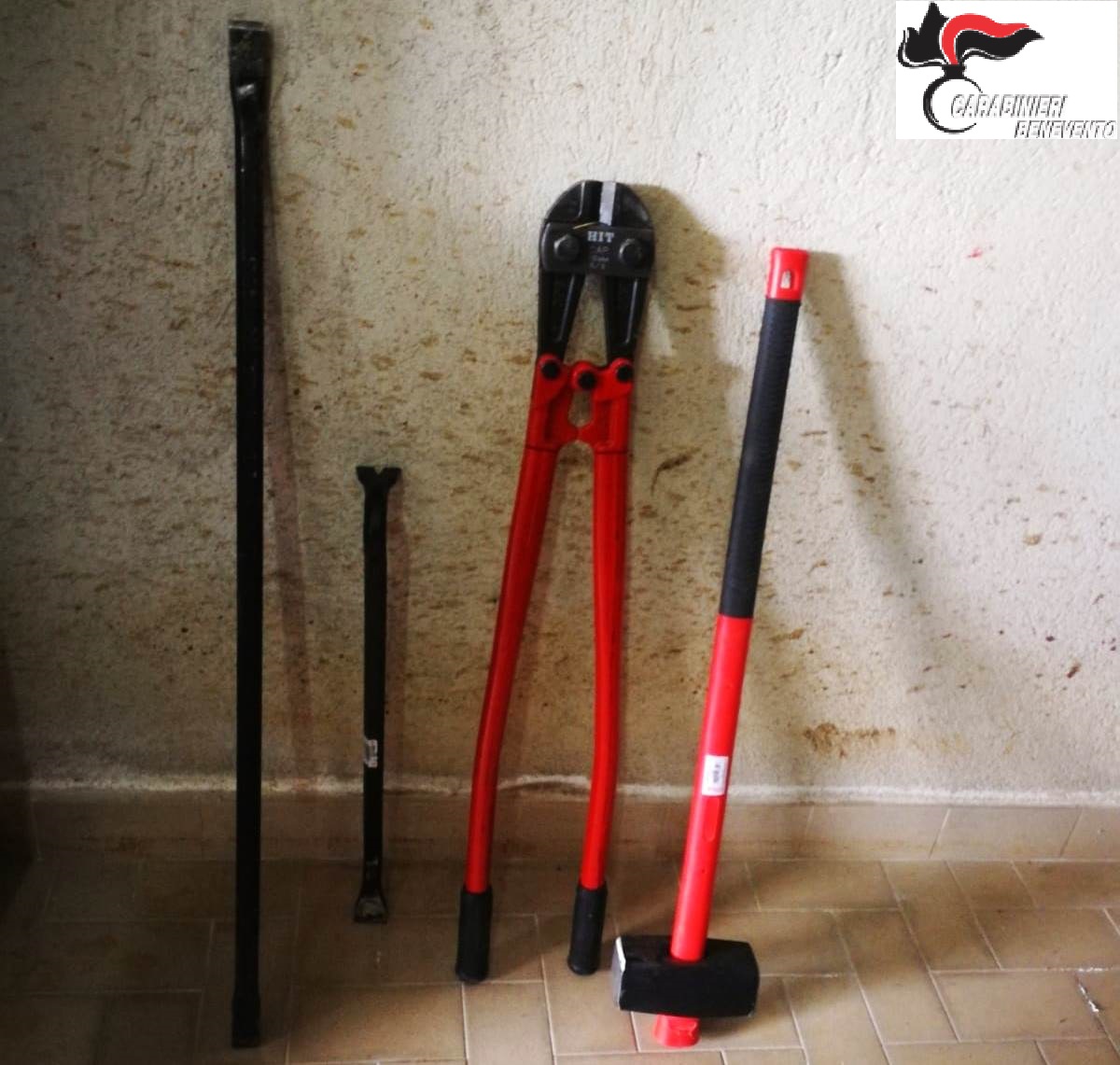 Benevento| Furti nelle abitazioni, Carabinieri intercettano banda di ladri