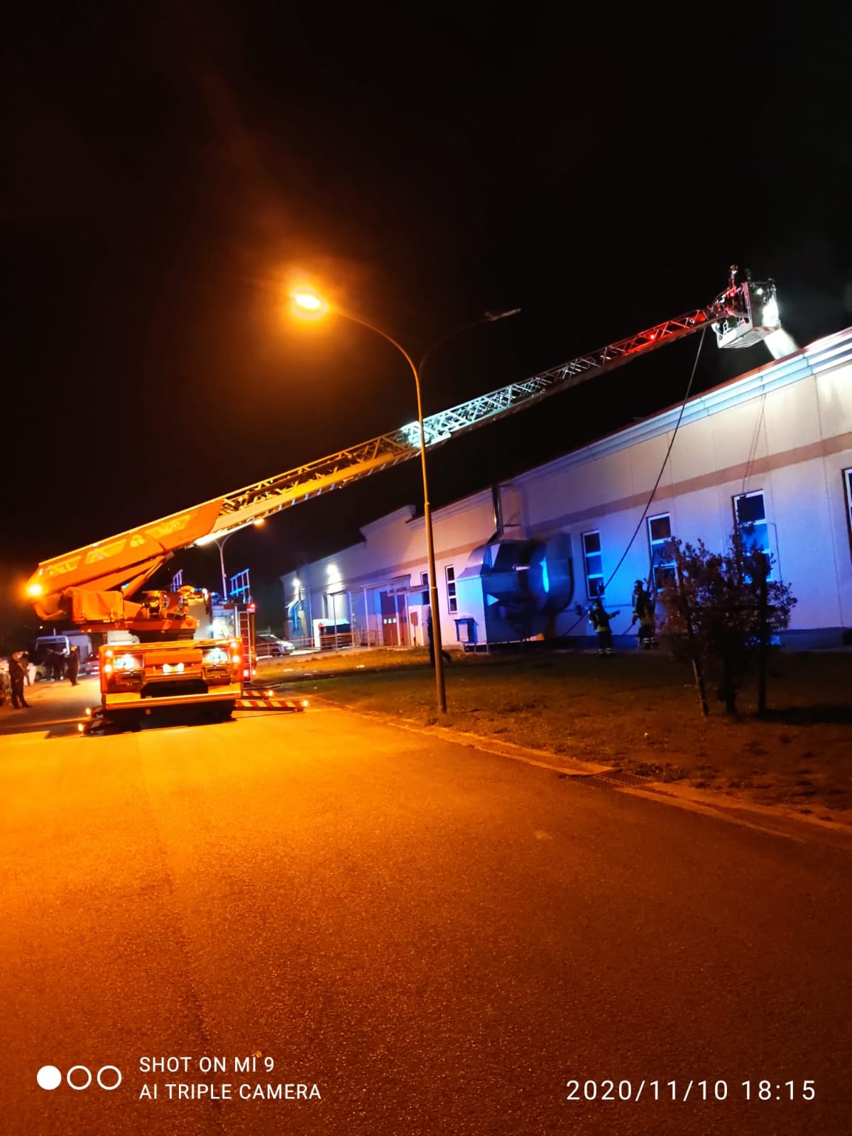 Benevento| Incendio a Ponte Valentino, sul posto i Vigili del Fuoco/FOTO