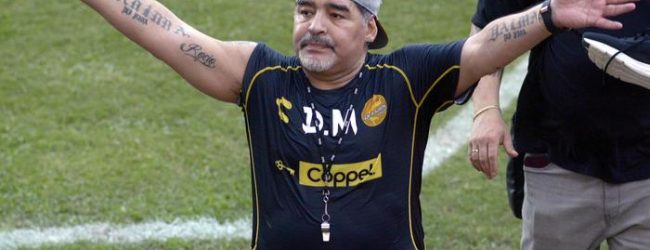 Mastella: “Con Maradona è scomparso un eroe popolare. Rimarrà nella storia per sempre. Orgoglioso di essere stato suo amico”