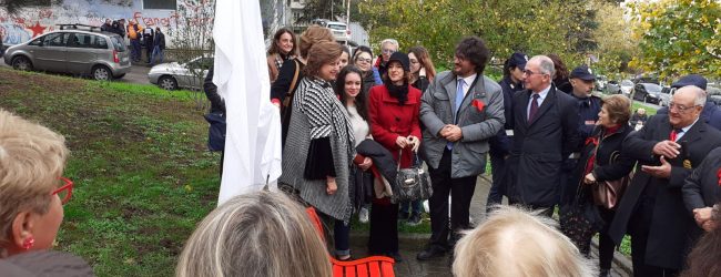 A Benevento un’altra panchina rossa contro la violenza sulle donne