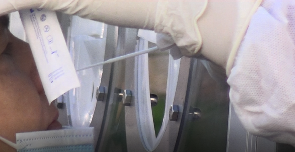 Covid-19, in Campania 350mila test antigenici per personale scolastico