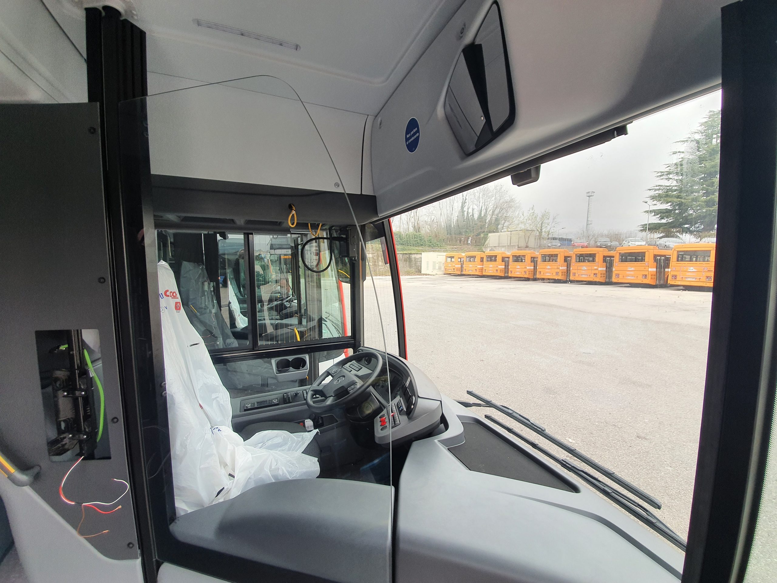 Avellino| Air, ecco i primi 5 autobus con barriere anticontagio. Rimodulati i servizi durante le festività