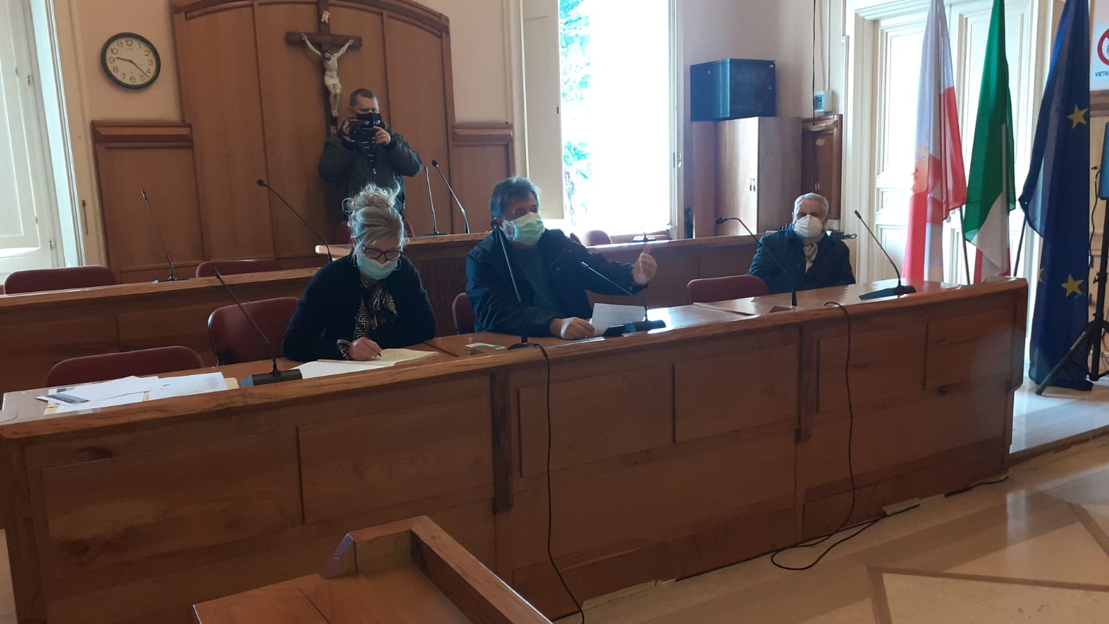 Benevento| Commissioni acefale, bagarre in aula