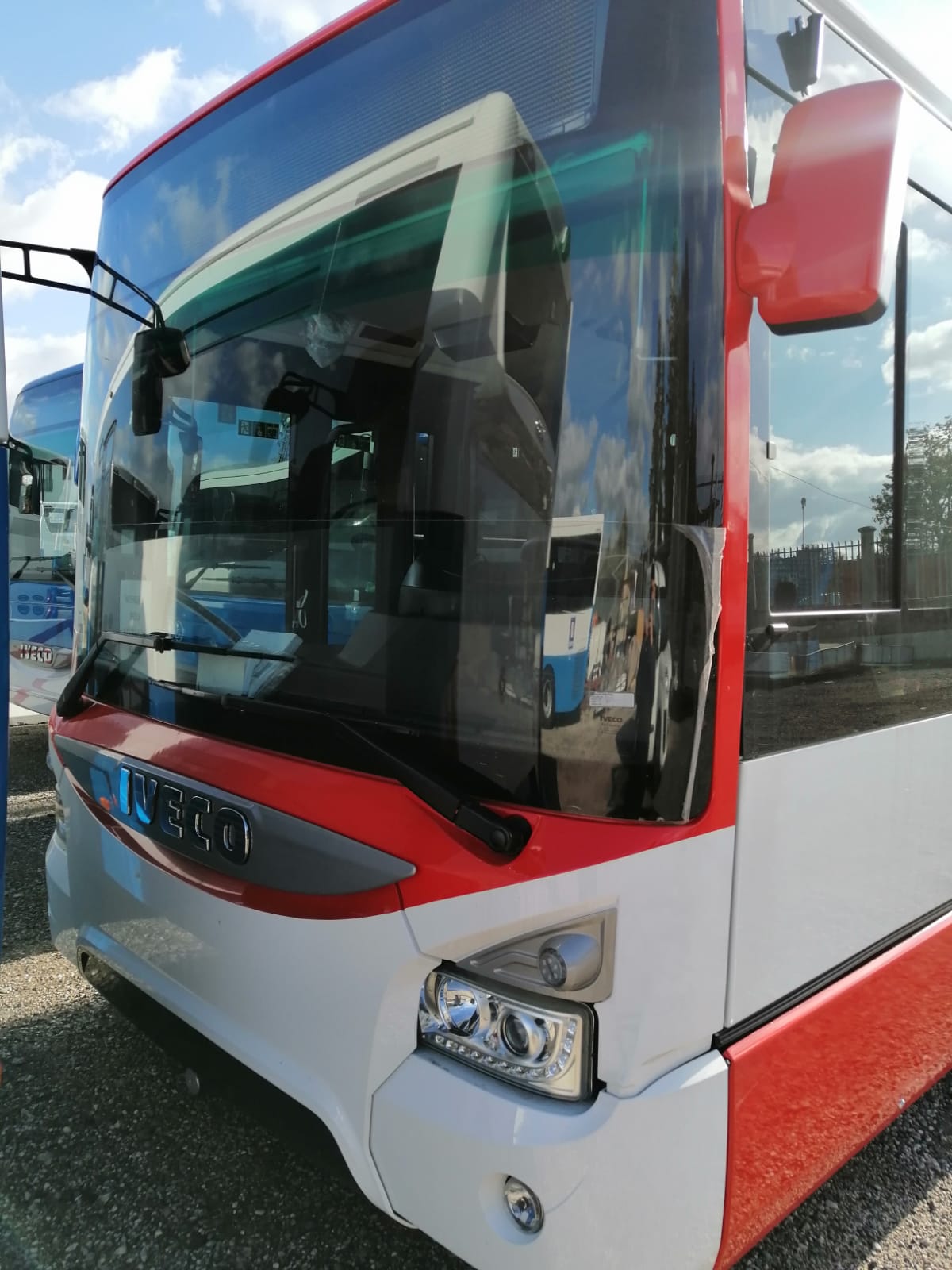 Avellino| Dalla Regione Campania altri 17 autobus all’Air, 5 sono stati realizzati alla IIA di Flumeri