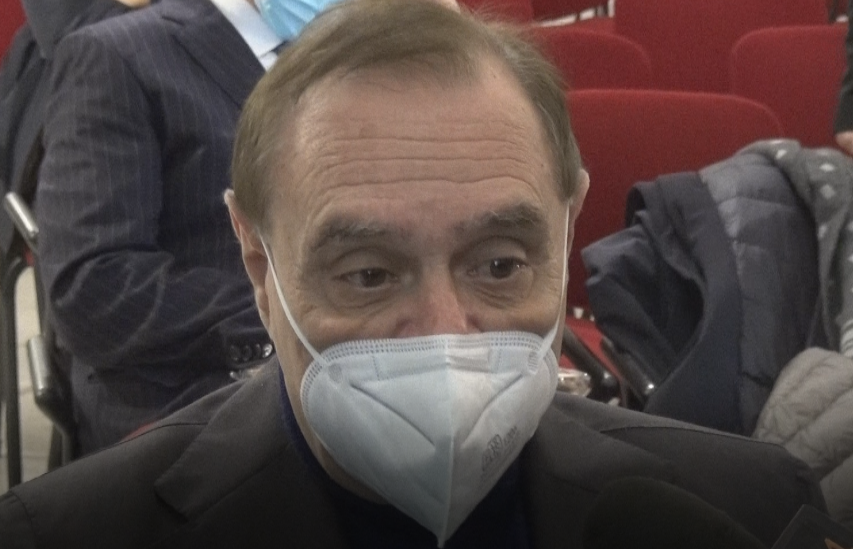 Mastella: “L’Anci ha chiesto di aprire i ristoranti e bar anche di sera”. Ma poi aggiunge: “Se la crisi epidemiologica avanza si chiuda subito”