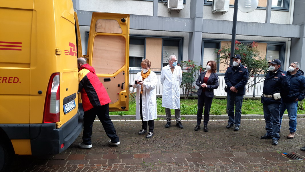 Ariano Irpino| Covid, arrivata al “Frangipane” la prima fornitura di vaccini: sono 1170 dosi in 195 flaconi