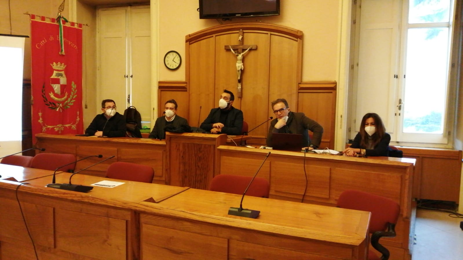 Benevento| Vicenda pini al Viale degli Atlantici: 24 sono da abbattere