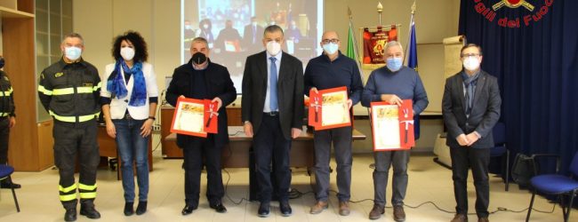 Avellino| Vigili del Fuoco, il comandante Bellizzi consegna le benemerenze