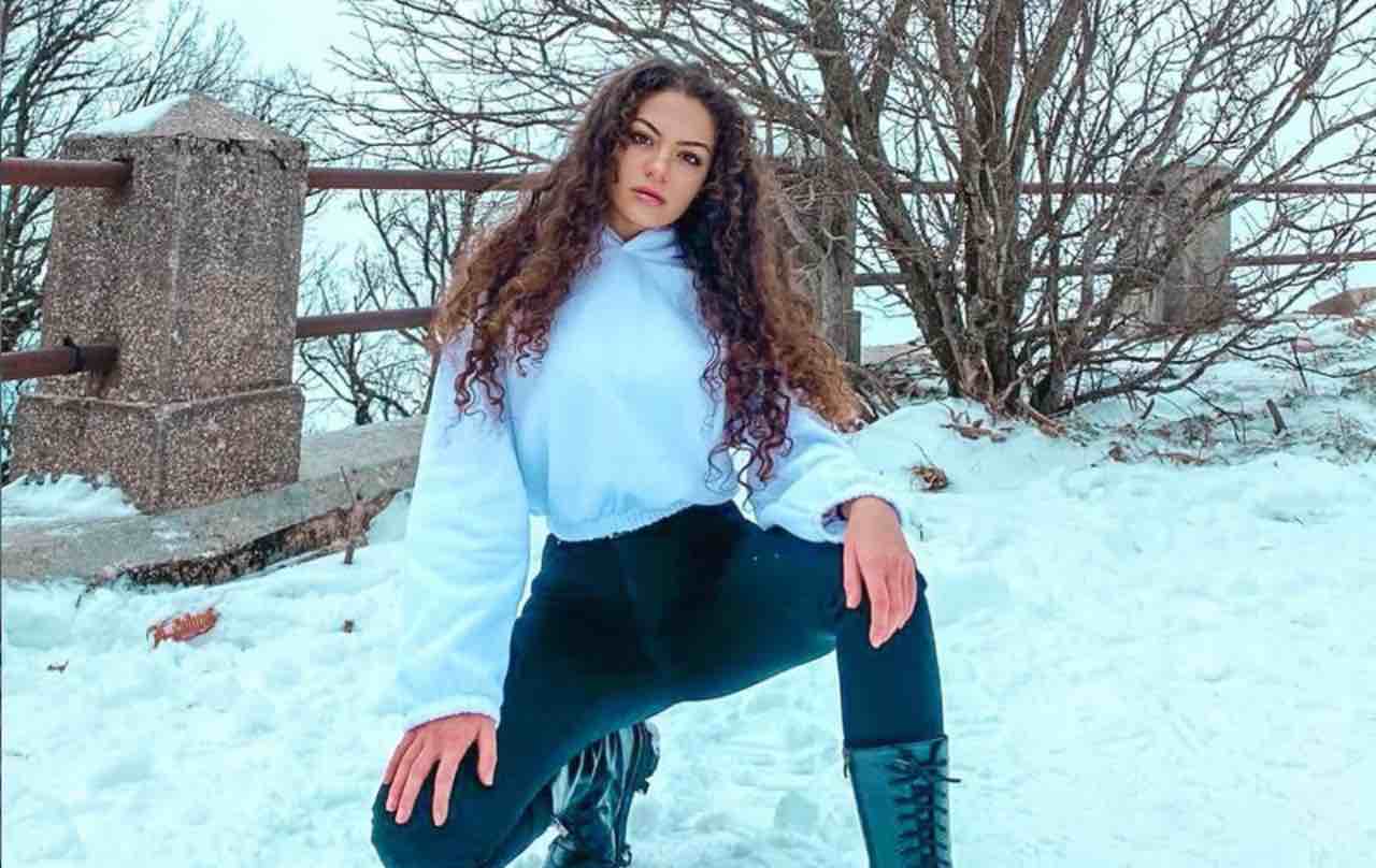 Avellino| “Ogni obiettivo lo raggiungerò anche per te”. Dedicato a Debora: il saluto disperato della cugina Daniela