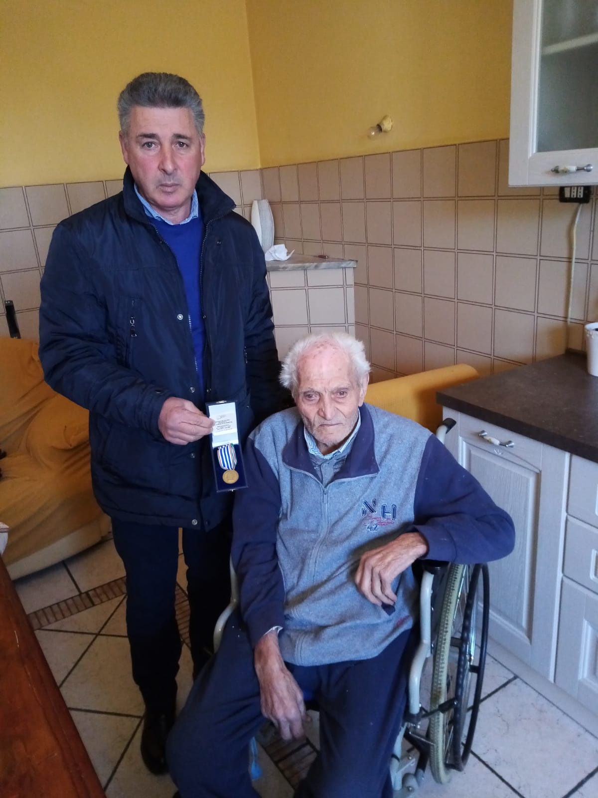 Grottaminarda| Medaglia d’oro a Faretra, il sindaco: un grande uomo. Il figlio Gaetano: nei suoi racconti freddo e fame