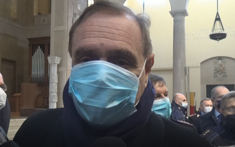 Benevento| Mastella: “Troppa calca davanti alle scuole. Se continuo cosi verranno di nuovo chiuse”