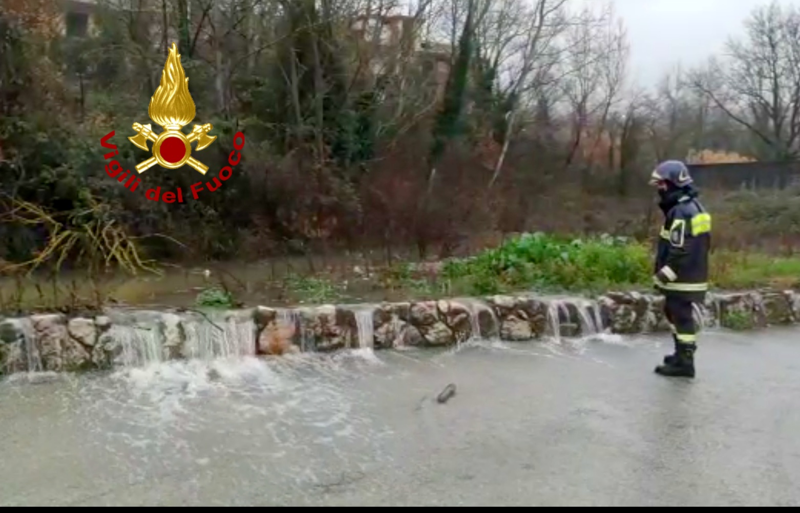 Manocalzati| Maltempo in Irpinia, si allaga la Variante: intervento dei vigili del fuoco