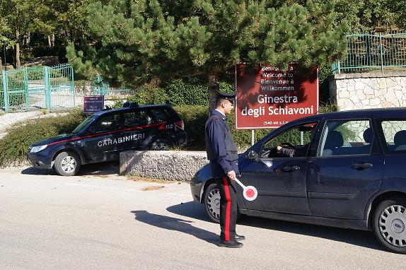 Ginestra degli Schiavoni| Fanno scoppiare due grossi petardi nel centro, identificati e denunciati dai Carabinieri. Insieme ad un terzo sono stati sanzionati anche per violazione del coprifuoco imposto dall’emergenza sanitaria