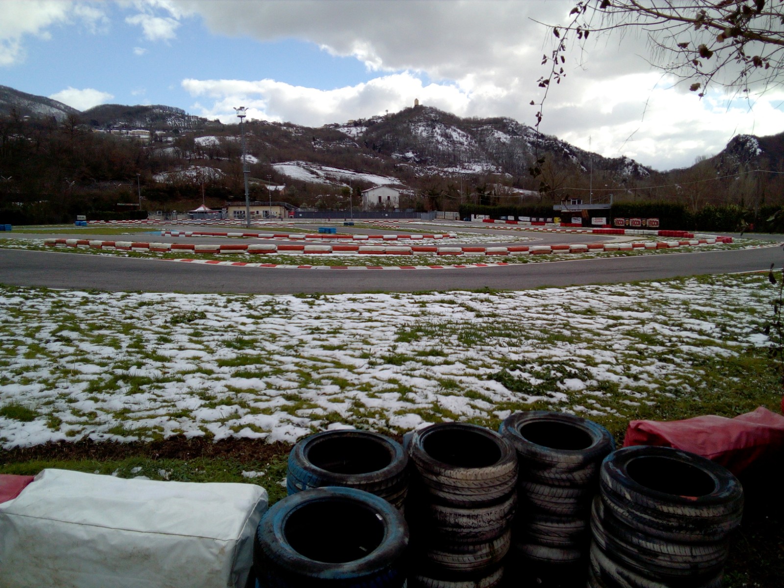 Chianche| Kartodromo irregolare, denunciato il titolare. Struttura sotto sequestro