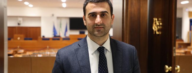 M5S, Saiello: “Centri per l’impiego, De Luca mantenga le promesse e proceda allo scorrimento delle graduatorie