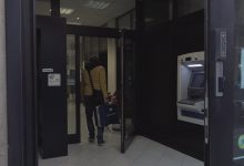 Avellino| Rapina in banca con ostaggi, oltre 32mila euro il bottino. Polizia sulle tracce dei 2 banditi
