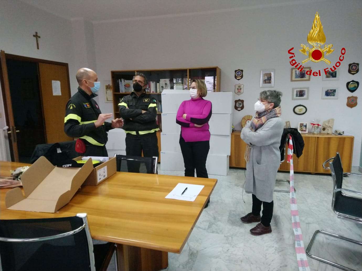 Benevento| Consegnato un defibrillatore ai Vigili del Fuoco