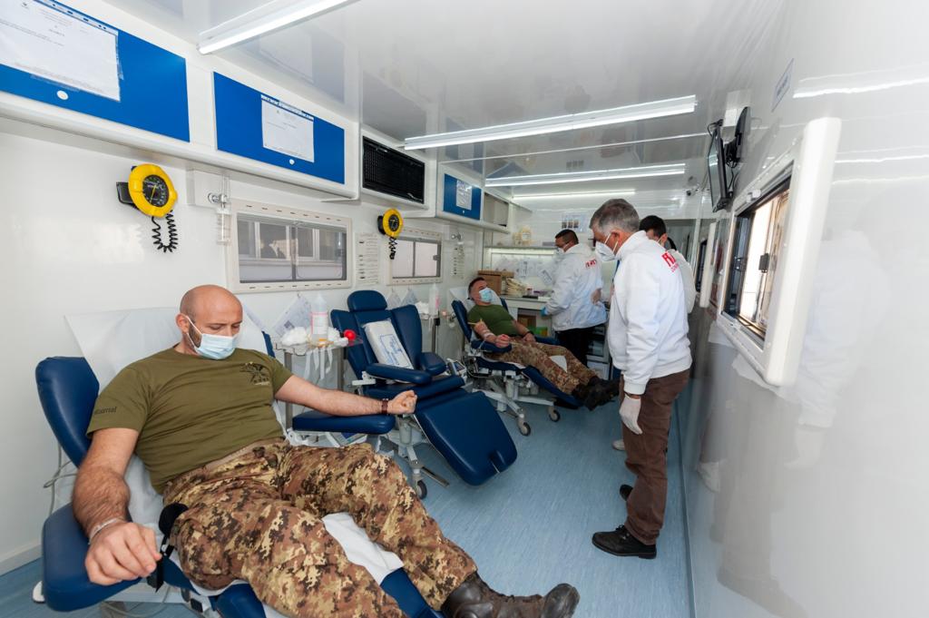 Avellino| Donazione di sangue all’ospedale “Moscati”, i militari della caserma “Berardi” rispondono all’appello