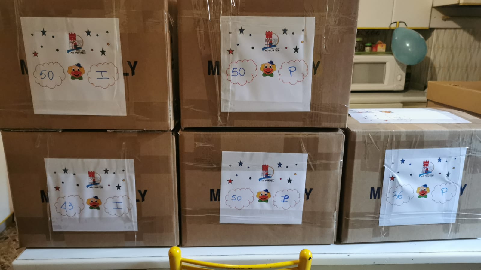 Ponte| Pro loco ad Pontem, doni di carnevale ai bambini della scuola