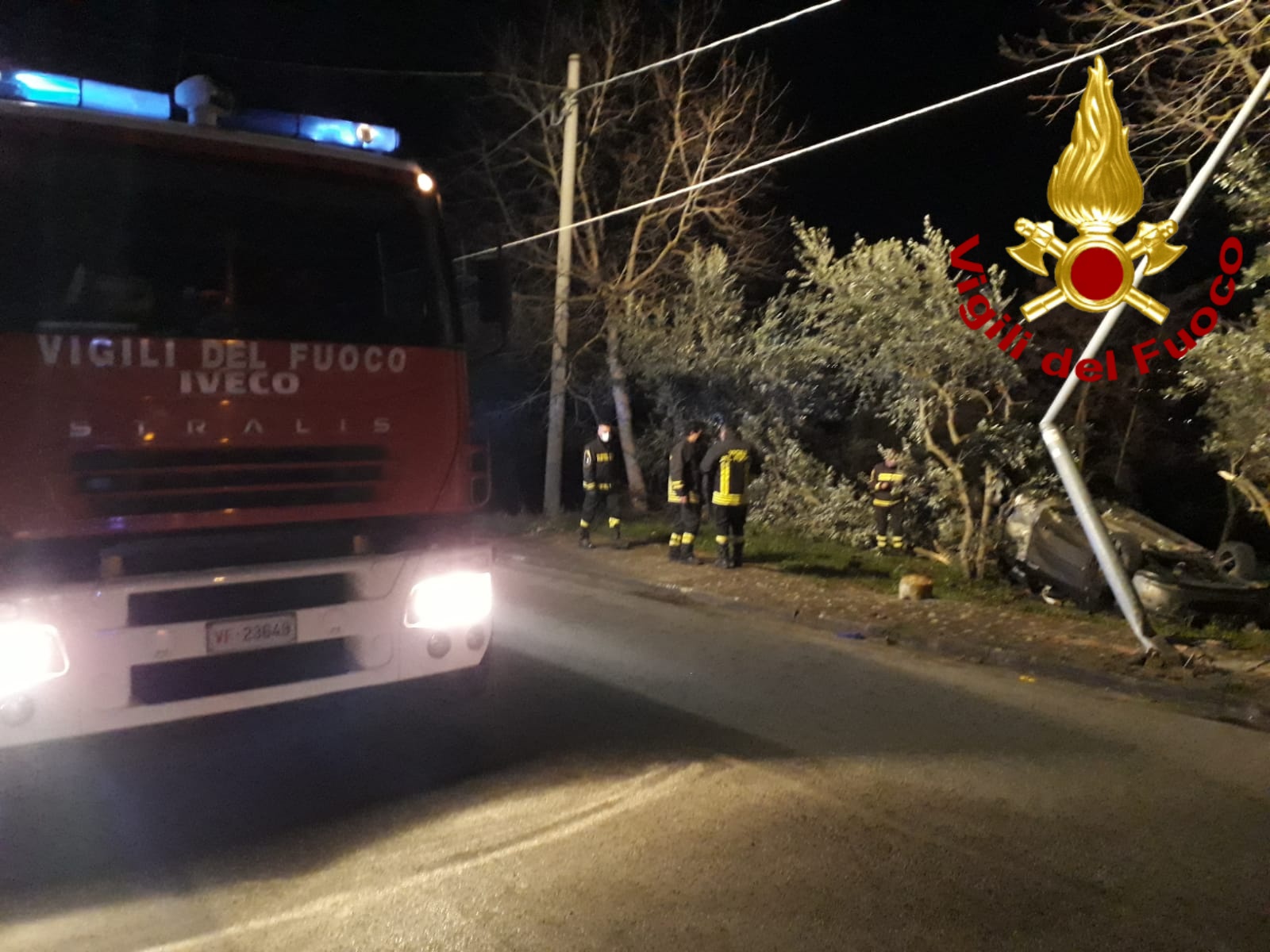 Pietradefusi| Auto si ribalta e finisce fuori strada, in 4 ricoverati in ospedale