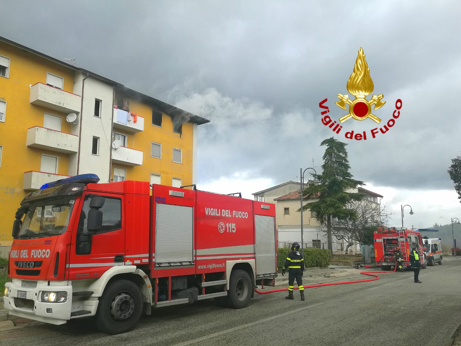 Lacedonia| Incendio al terzo piano di un alloggio popolare, fiamme innescate da un ferro da stiro